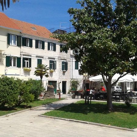 Apartments Nina Riva Kaštela Εξωτερικό φωτογραφία