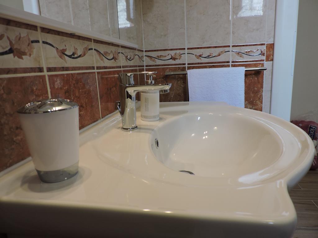 Apartments Nina Riva Kaštela Εξωτερικό φωτογραφία