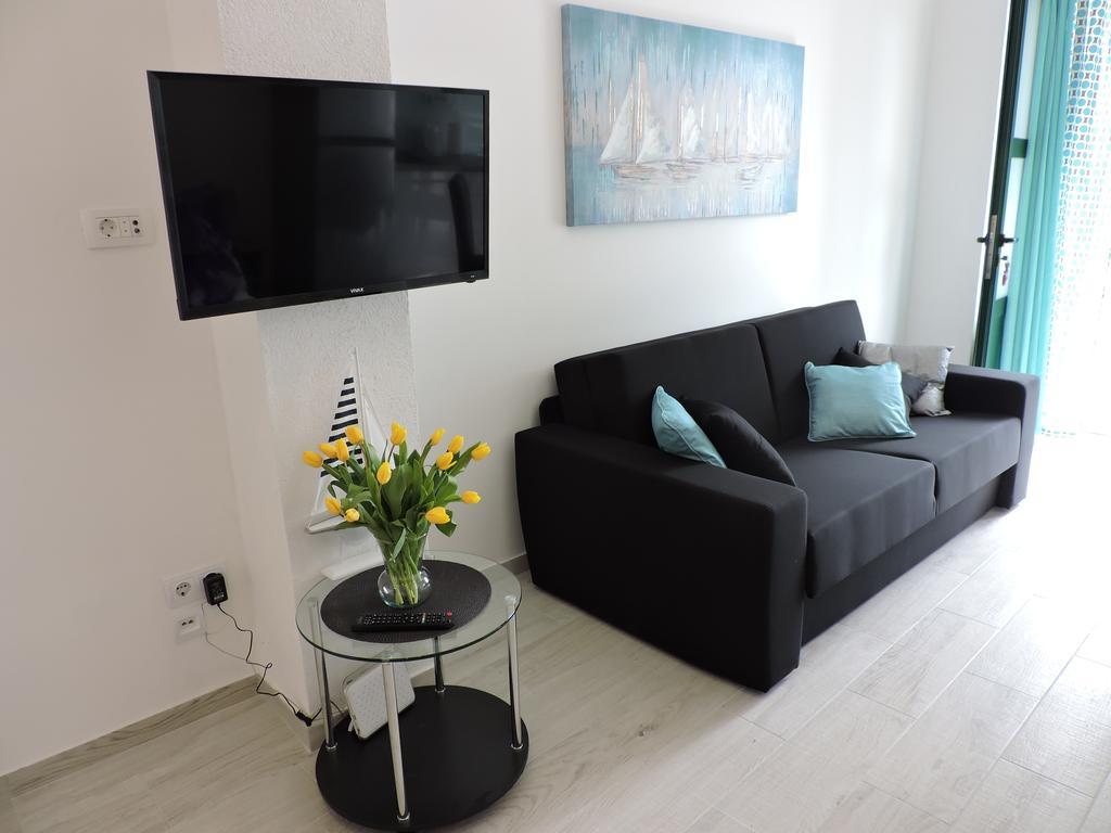 Apartments Nina Riva Kaštela Εξωτερικό φωτογραφία