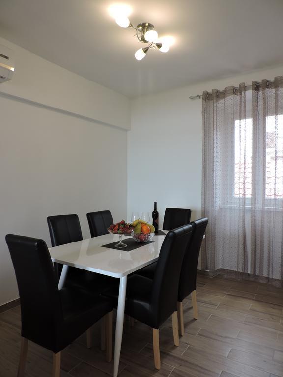 Apartments Nina Riva Kaštela Εξωτερικό φωτογραφία